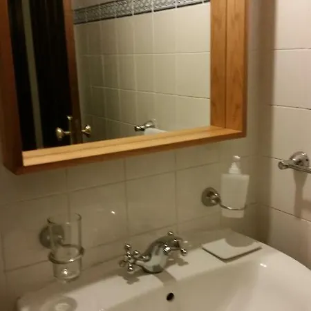 Nossa Casa Na Aldeia Δωμάτια σε οικογενειακή κατοικία Viseu