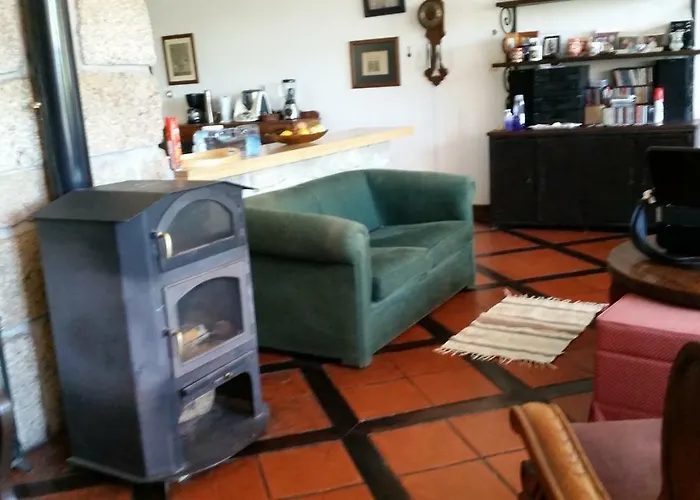 Nossa Casa Na Aldeia Pansiyon Viseu