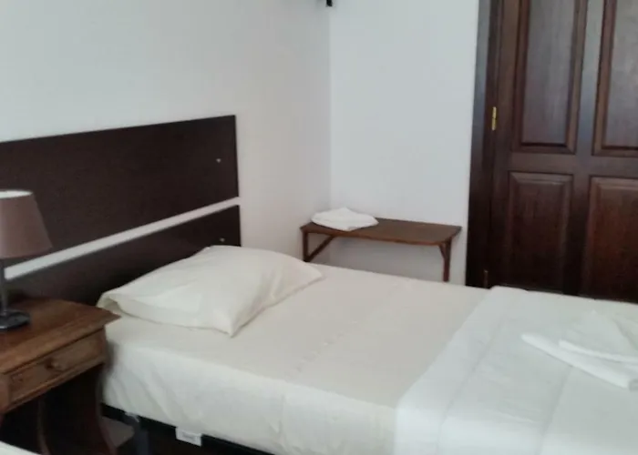 Nossa Casa Na Aldeia Pansiyon Viseu